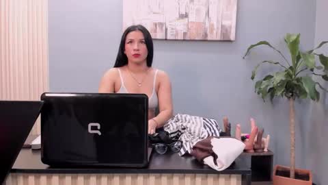      online show from 11-22-25, 11:09