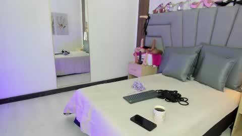      online show from 06-12-26, 11:09