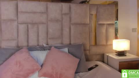 Sofia online show from 03-08-25, 02:34