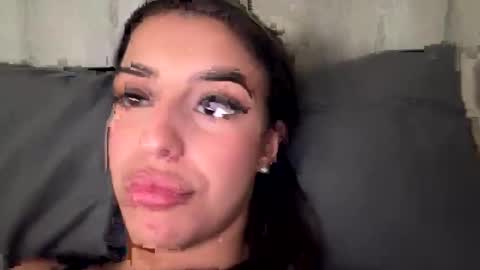 sofisofia1111 online show from 04-24-26, 06:21