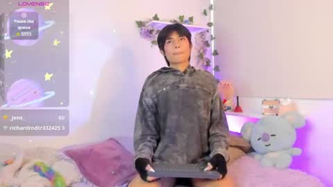 Snapshot of soft_thiago chatting on 07-28-26, 11:17 Thiago online show from 07-28-26, 11:17