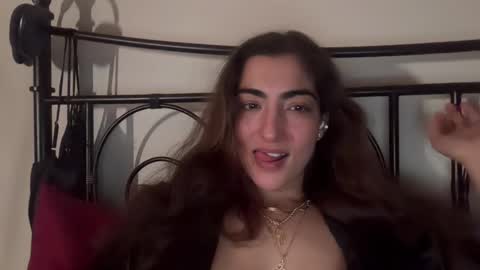 Soft Heat Maria online show from 12-18-25, 03:23