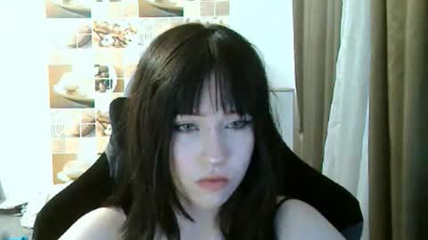 Snapshot of softieva chatting on 06-15-26, 05:15 Eva online show from 06-15-26, 05:15