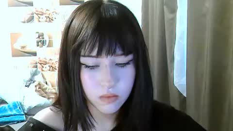 Snapshot of softieva chatting on 06-21-26, 05:04 Eva online show from 06-21-26, 05:04