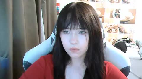 Snapshot of softieva chatting on 07-12-26, 05:04 Eva online show from 07-12-26, 05:04