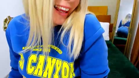 Softpleasurex online show from 02-17-25, 10:18