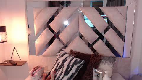    online show from 02-06-26, 07:17