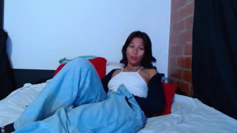  Sofy  online show from 12-14-25, 08:57