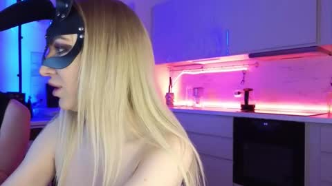 Snapshot of sofyandmike chatting on 02-05-26, 06:23 SOFYandMIKE online show from 02-05-26, 06:23