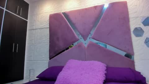 SOL  ANGEL online show from 04-29-26, 05:30