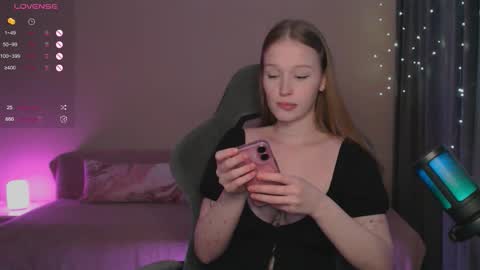 Jennifer Jenny Jen online show from 12-23-25, 10:24