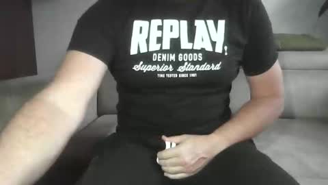 Snapshot of sole73 chatting on 11-10-25, 07:29 Sole Obedient online show from 11-10-25, 07:29