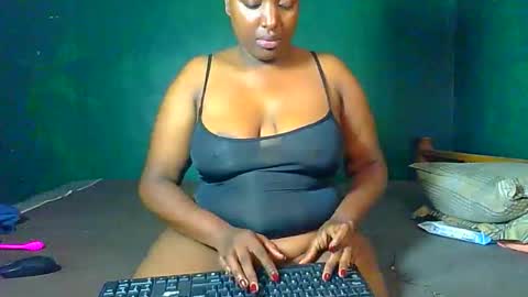 Solly bunny online show from 04-14-26, 01:22