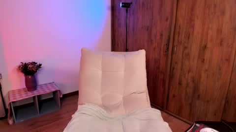 saraIG Solosara8 online show from 03-01-26, 04:25