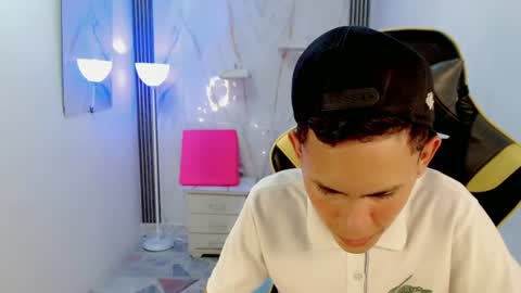 ESTEBAN online show from 07-03-26, 05:19