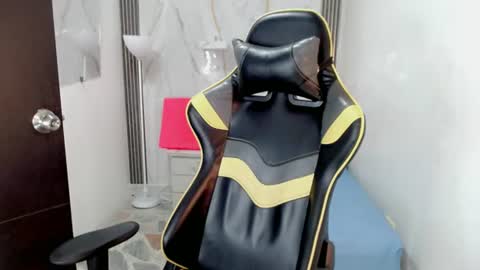 ESTEBAN online show from 07-04-26, 08:53