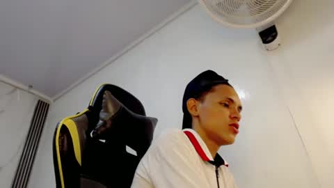 ESTEBAN online show from 07-25-26, 02:09