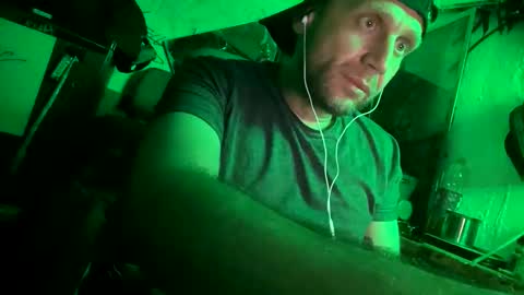 Snapshot of son_e_blacc chatting on 06-05-26, 06:57 Soni online show from 06-05-26, 06:57