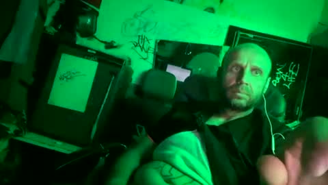 Snapshot of son_e_blacc chatting on 06-14-26, 03:52 Soni online show from 06-14-26, 03:52