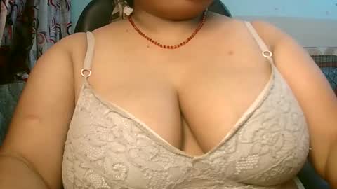 soni88888 online show from 04-04-26, 03:20