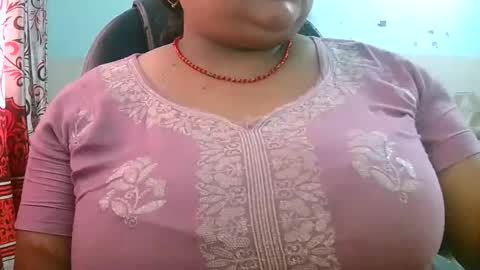 soni88888 online show from 04-16-26, 03:40