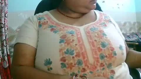 Snapshot of soni88888 chatting on 04-22-26, 04:08 soni88888 online show from 04-22-26, 04:08
