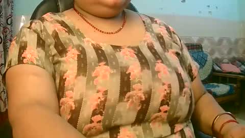 Snapshot of soni88888 chatting on 05-10-26, 03:50 soni88888 online show from 05-10-26, 03:50