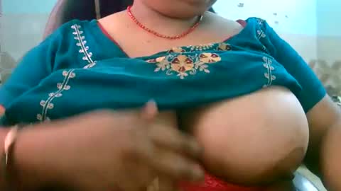Snapshot of soni88888 chatting on 05-12-26, 03:36 soni88888 online show from 05-12-26, 03:36