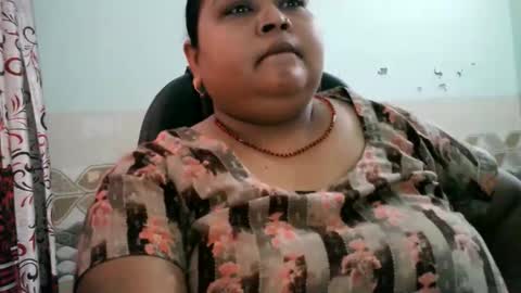 Snapshot of soni88888 chatting on 05-25-26, 12:22 soni88888 online show from 05-25-26, 12:22
