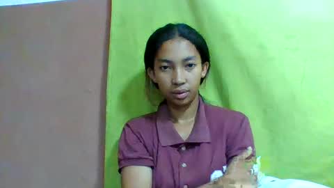 Snapshot of sonia4000 chatting on 07-19-26, 05:33 sonia4000 online show from 07-19-26, 05:33