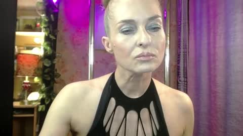 Snapshot of soniadance chatting on 05-07-26, 02:11 Sonia online show from 05-07-26, 02:11