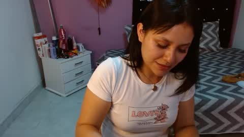 sonialatin69 online show from 01-13-25, 09:42