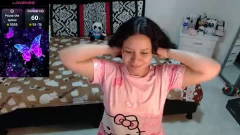 Snapshot of sonialatin69 chatting on 02-06-26, 12:19 sonialatin69 online show from 02-06-26, 12:19