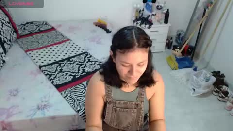 Snapshot of sonialatin69 chatting on 02-13-26, 02:02 sonialatin69 online show from 02-13-26, 02:02