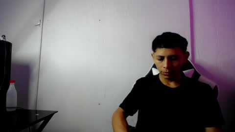 Snapshot of sonic_jess07 chatting on 06-01-26, 11:45 sonic_jess07 online show from 06-01-26, 11:45