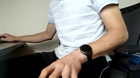 Snapshot of sonicegay chatting on 09-17-25, 10:28 sonicegay online show from 09-17-25, 10:28