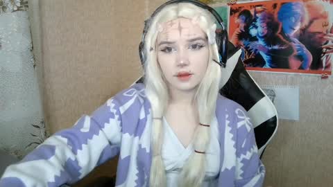 Mila online show from 04-08-26, 04:18