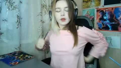 Snapshot of sonwosick chatting on 04-27-26, 03:54 Mila online show from 04-27-26, 03:54