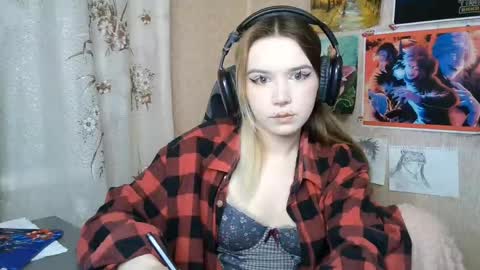 Snapshot of sonwosick chatting on 05-05-26, 05:32 Mila online show from 05-05-26, 05:32