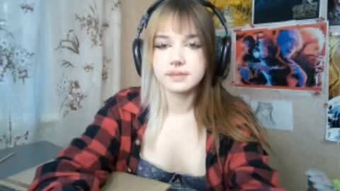 Snapshot of sonwosick chatting on 05-21-26, 03:19 Mila online show from 05-21-26, 03:19