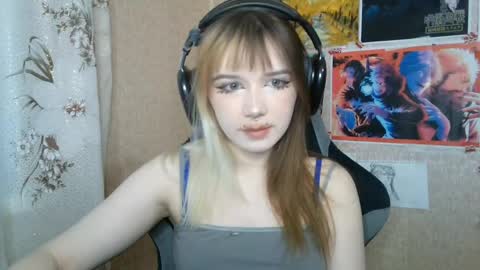 Snapshot of sonwosick chatting on 06-07-26, 03:05 Mila online show from 06-07-26, 03:05