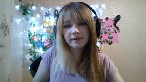 Mila online show from 08-09-26, 03:28