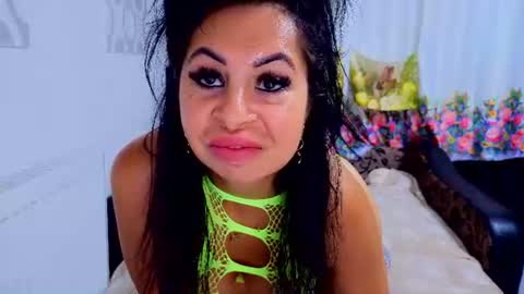 Snapshot of sonya_wet_ chatting on 07-25-26, 04:21 Sonya online show from 07-25-26, 04:21