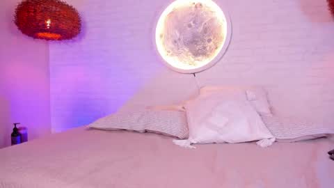 sophi_cooper29 online show from 03-26-26, 08:58