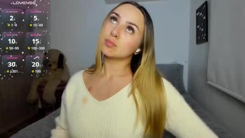 Snapshot of sophi_moreno chatting on 01-16-26, 04:49 Sofi online show from 01-16-26, 04:49