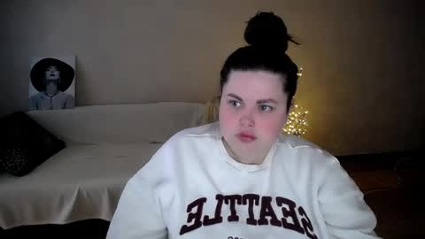 sophia__olsen online show from 05-28-26, 05:38