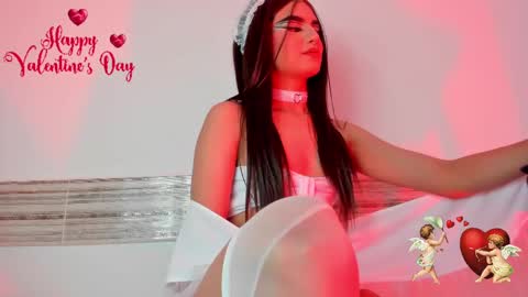 Snapshot of sophia_cambpell chatting on 02-14-25, 01:18 Sophia online show from 02-14-25, 01:18