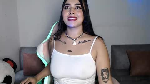 Snapshot of sophia_dazza398 chatting on 06-19-26, 04:11 sophia online show from 06-19-26, 04:11