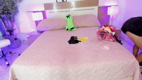 sophia_duarte_ online show from 05-11-26, 11:38
