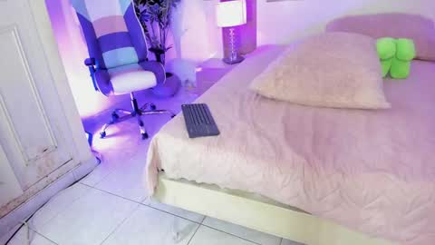 sophia_duarte_ online show from 05-11-26, 04:04